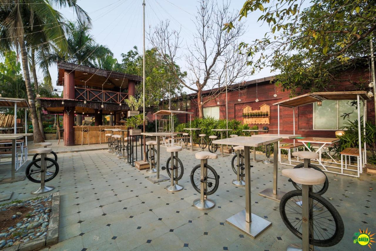 Summer Green Resort Hyderabad Exteriör bild
