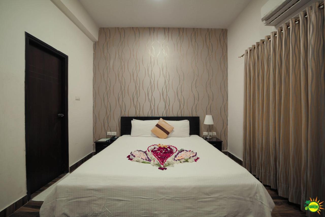 Summer Green Resort Hyderabad Exteriör bild