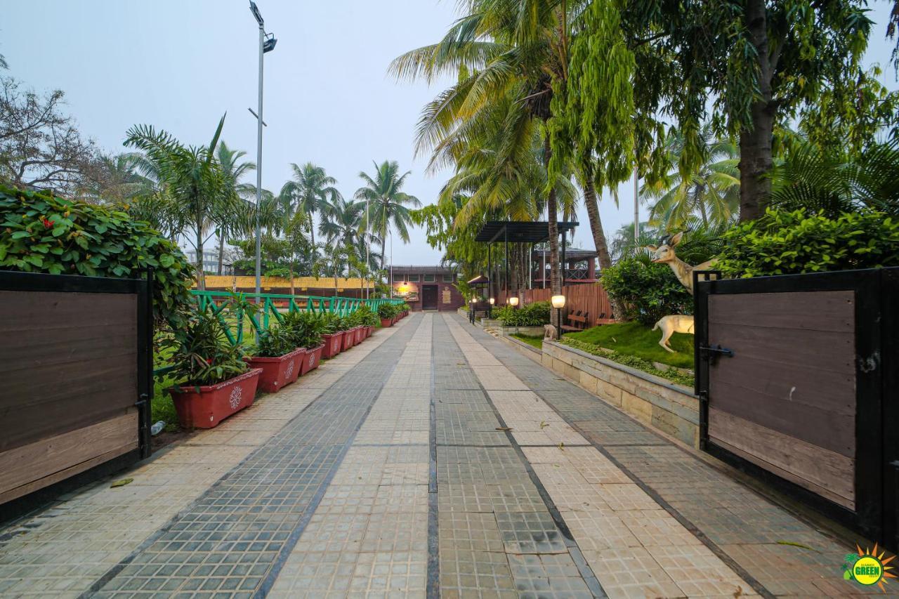 Summer Green Resort Hyderabad Exteriör bild