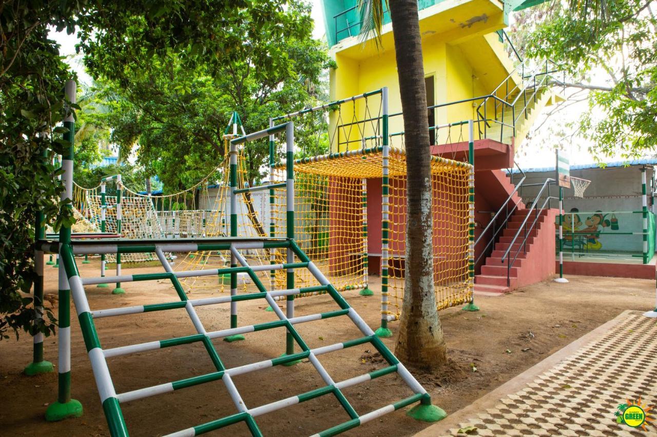 Summer Green Resort Hyderabad Exteriör bild